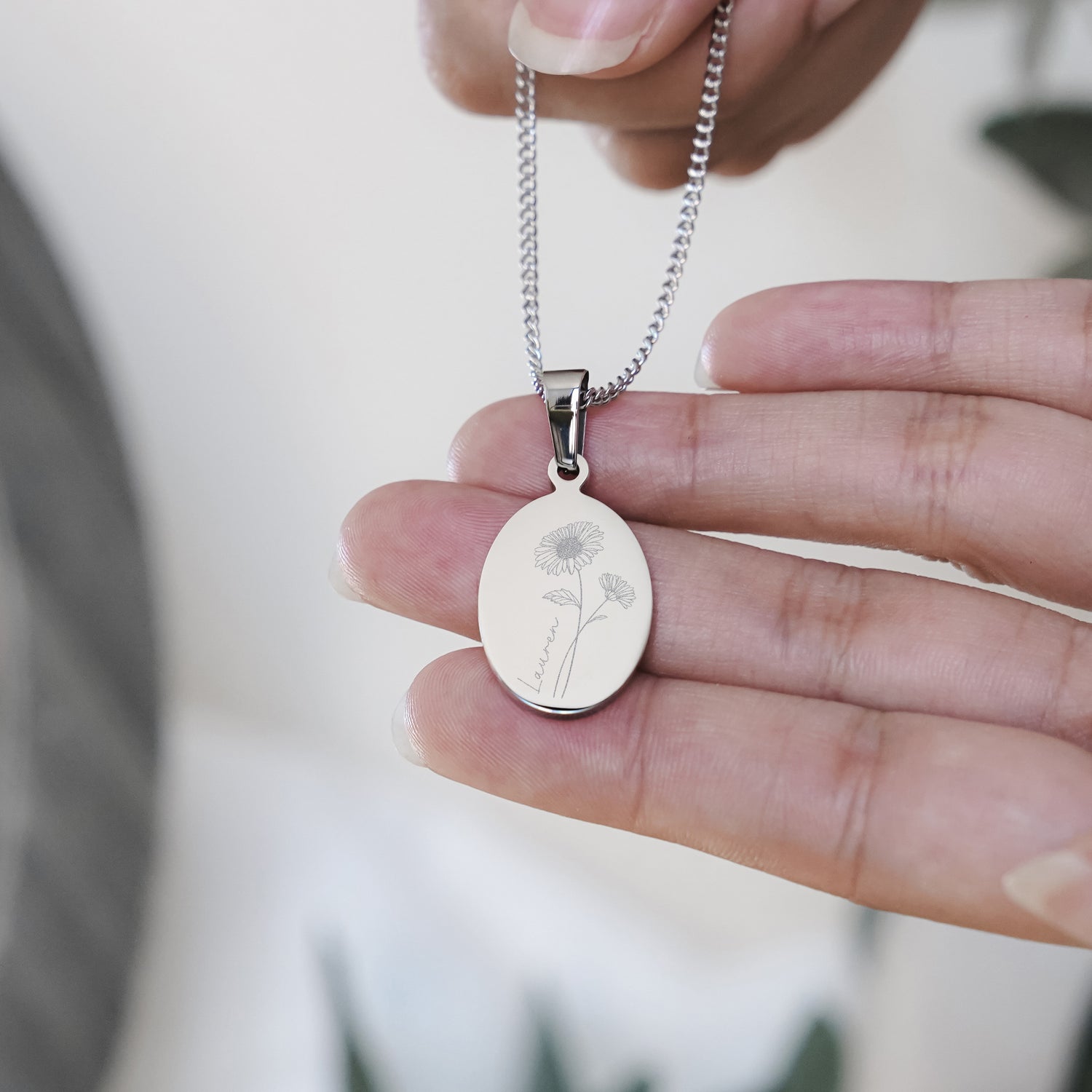 Lisa Oval Birth Flower Necklace